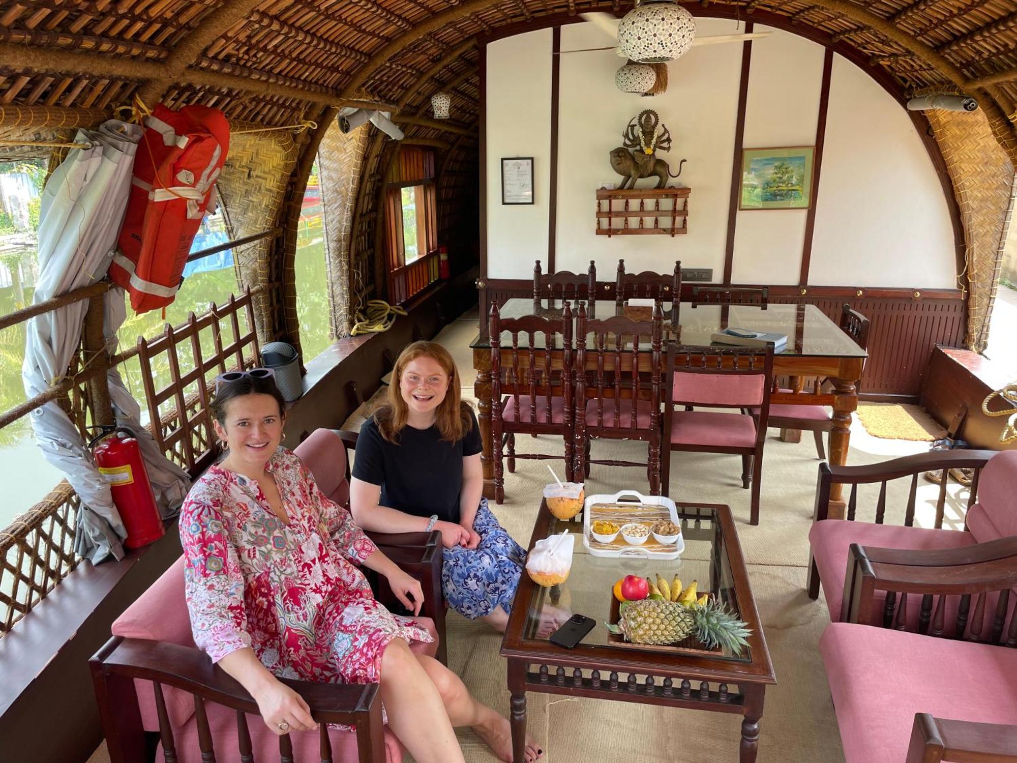 Thara'S Houseboat Hotel Alappuzha Buitenkant foto